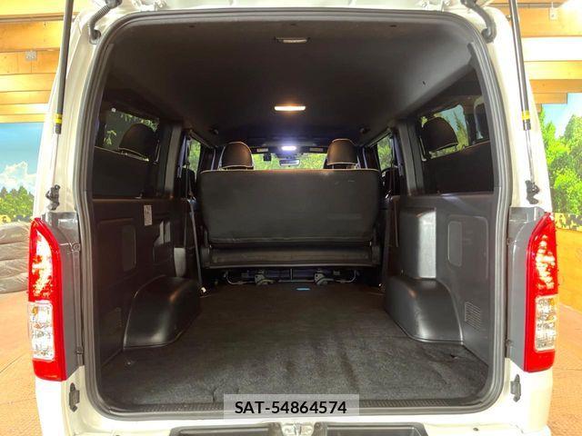 Toyota HIACE VAN 2024-07 8246967-9