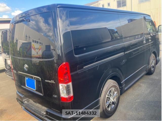Toyota HIACE VAN 2025-03 8246964-2