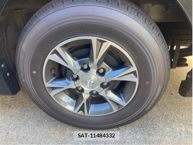 Toyota HIACE VAN 2025-03 8246964-6