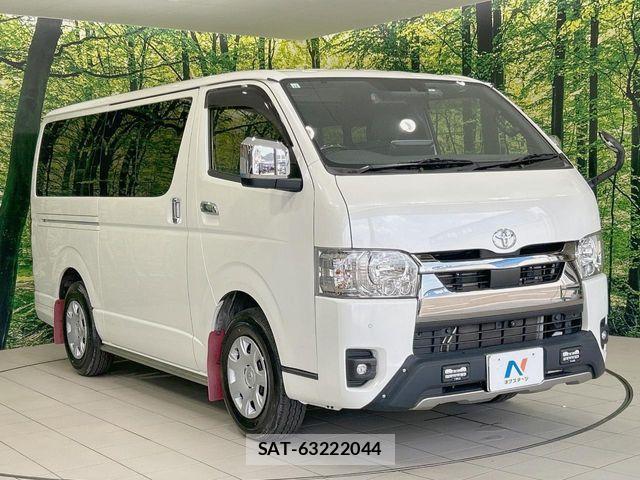 Toyota HIACE VAN 2022-12 8246972-15