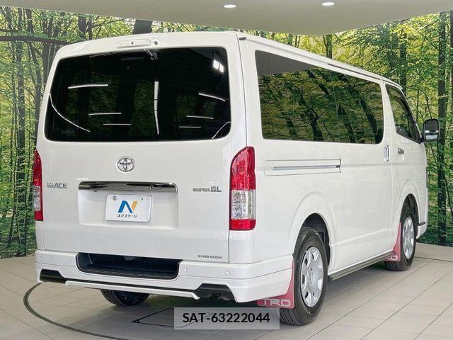 Toyota HIACE VAN 2022-12 8246972-16
