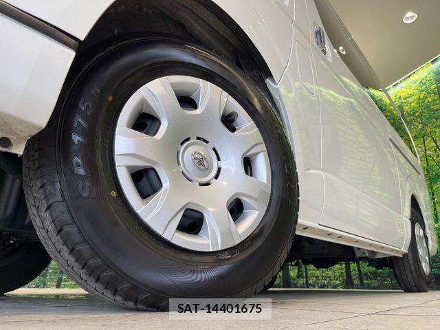 Toyota HIACE VAN 2026-02 8246969-12