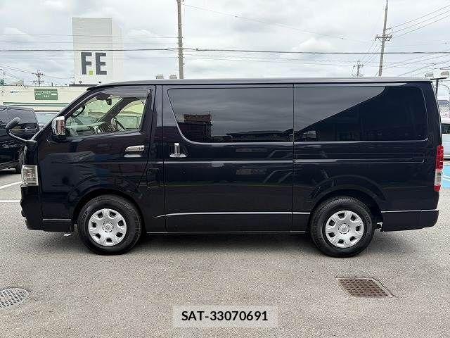 Toyota HIACE VAN 2021-05 8246975-14