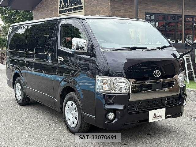 Toyota HIACE VAN 2021-05 8246975-15