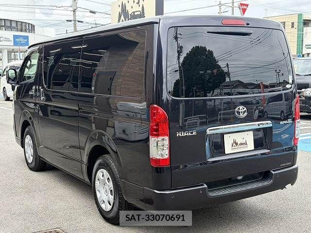 Toyota HIACE VAN 2021-05 8246975-16
