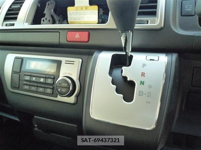 Toyota HIACE VAN 2026-02 8246970-14