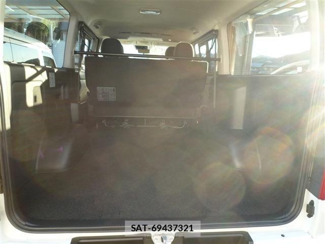 Toyota HIACE VAN 2026-02 8246970-6