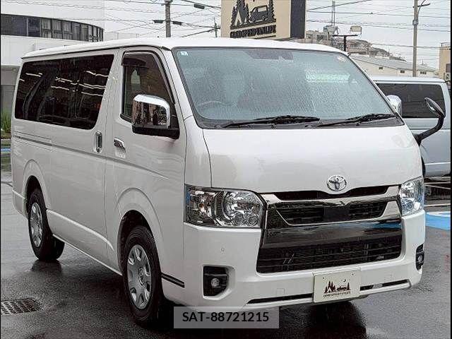 Toyota HIACE VAN 2023-03 8246968-15