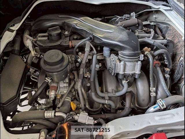 Toyota HIACE VAN 2023-03 8246968-17