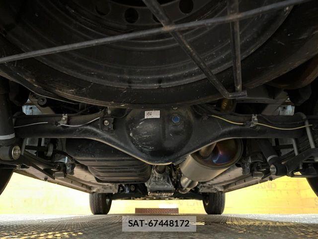 Toyota HIACE VAN 2017-10 8246973-19