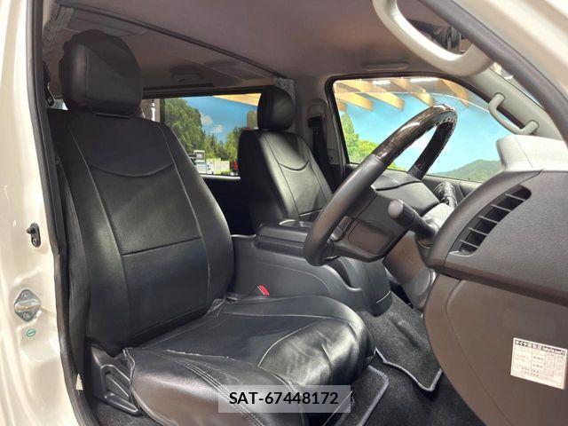 Toyota HIACE VAN 2017-10 8246973-7