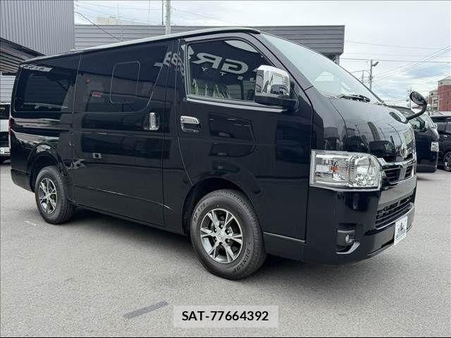 Toyota HIACE VAN 2026-05 8246966-10