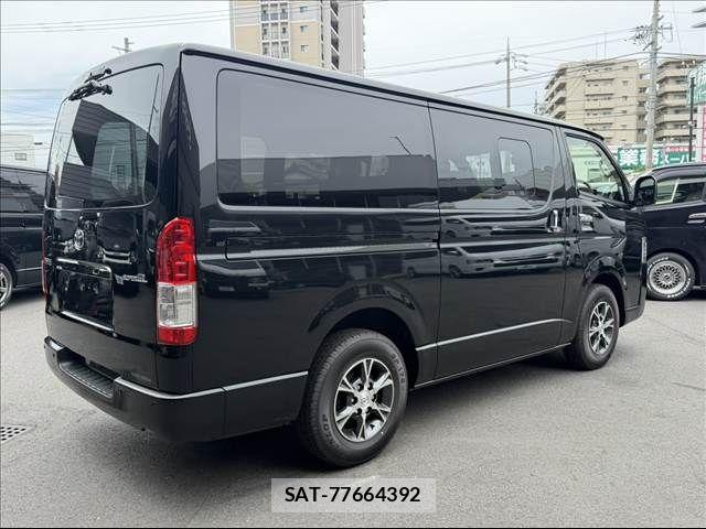 Toyota HIACE VAN 2026-05 8246966-14