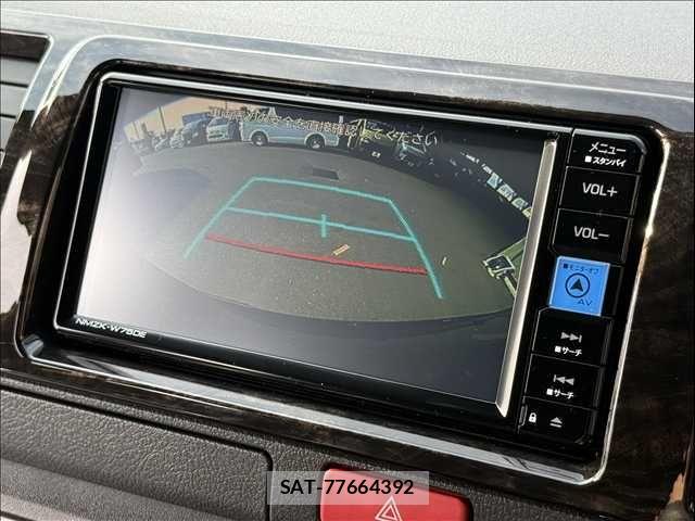 Toyota HIACE VAN 2026-05 8246966-7