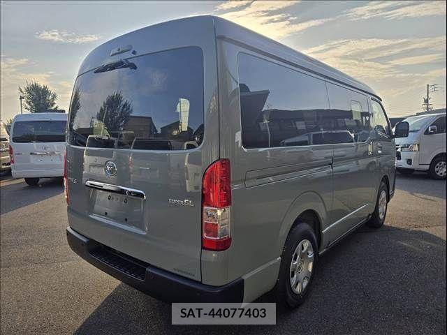 Toyota HIACE VAN 2026-02 8246963-14