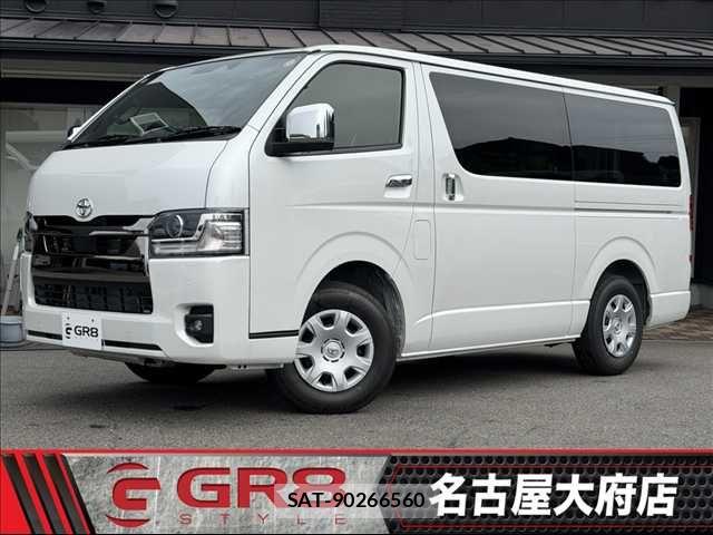 Toyota HIACE VAN 2026-06 8246960-0