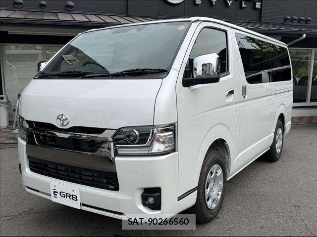 Toyota HIACE VAN 2026-06 8246960-11
