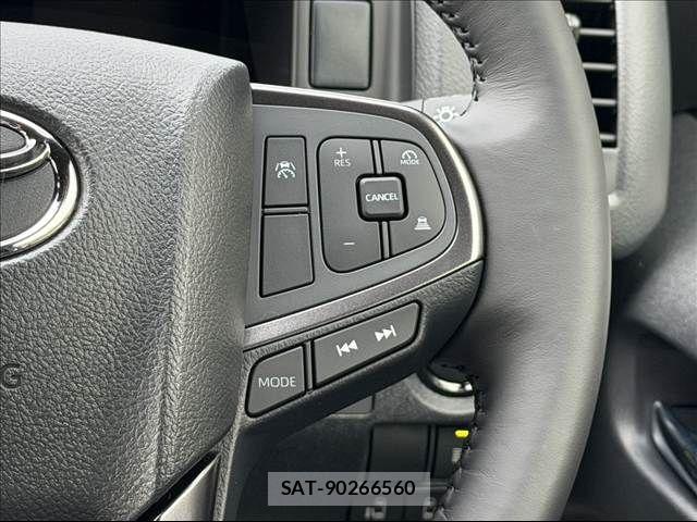 Toyota HIACE VAN 2026-06 8246960-18