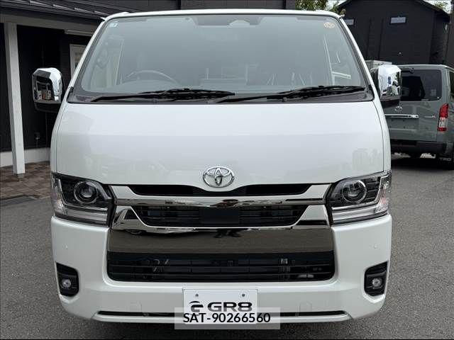 Toyota HIACE VAN 2026-06 8246960-1