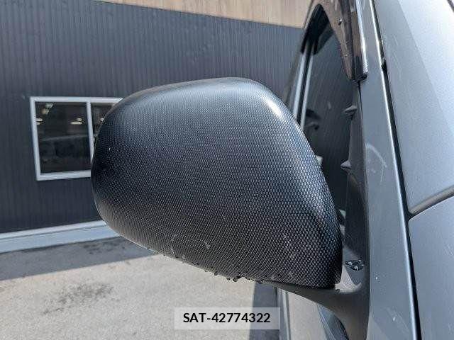 Toyota HIACE VAN 2020-01 8246983-29