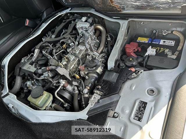 Toyota HIACE VAN 2022-07 8246971-17