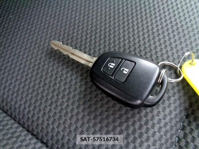Toyota HIACE VAN 2016-10 8246985-6