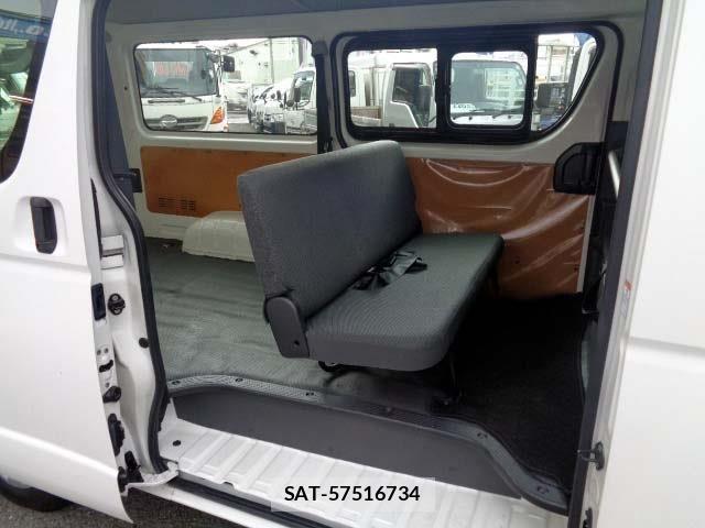 Toyota HIACE VAN 2016-10 8246985-8
