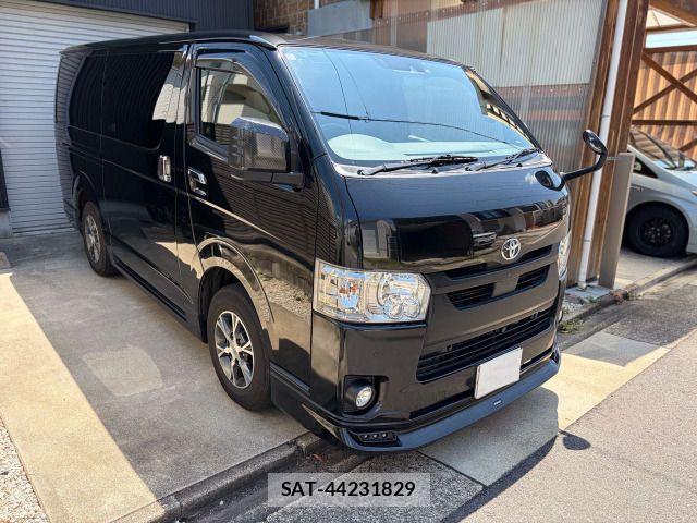 Toyota HIACE VAN 2021-05 8246978-0