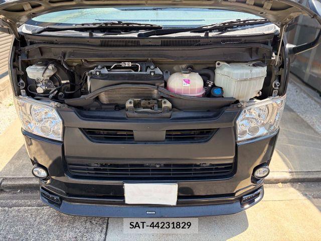 Toyota HIACE VAN 2021-05 8246978-13