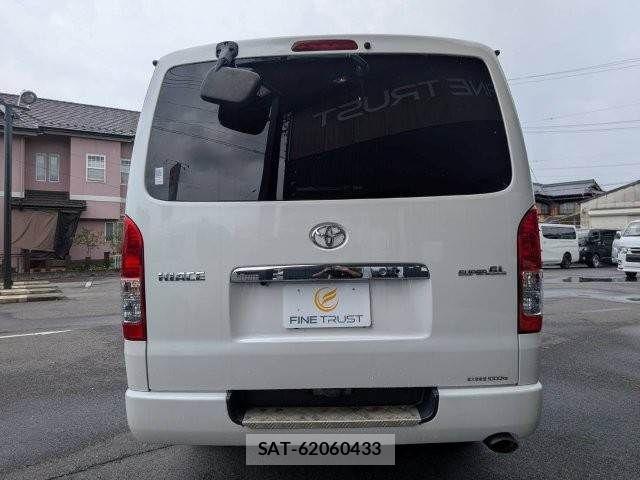 Toyota HIACE VAN 2016-11 8246980-19