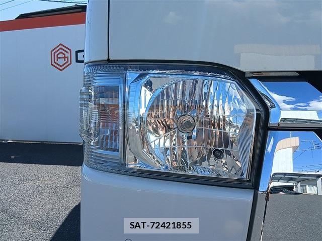 Toyota HIACE VAN 2021-07 8246976-11