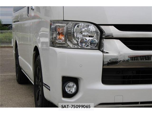 Toyota HIACE VAN 2021-05 8246974-9