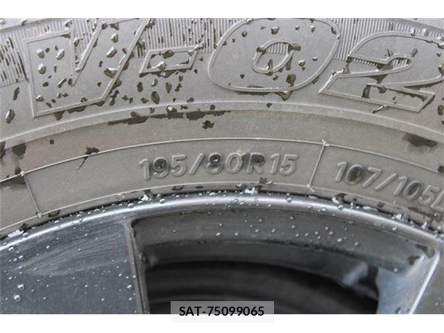 Toyota HIACE VAN 2021-05 8246974-28
