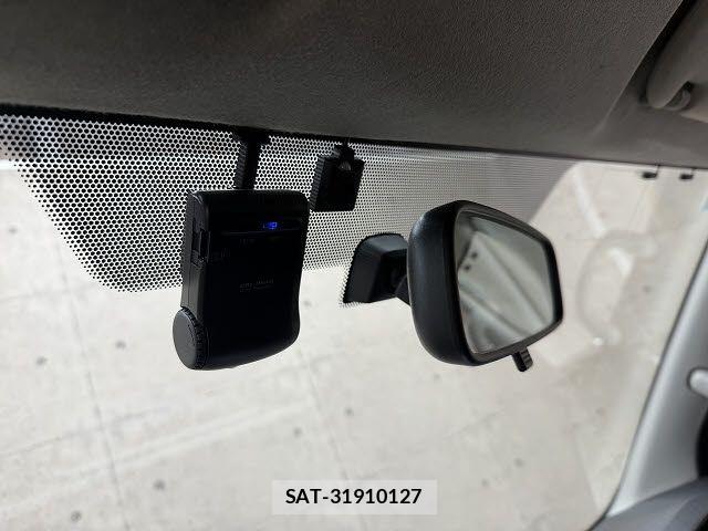 Toyota HIACE VAN 2014-10 8246981-18