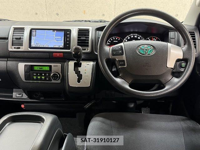 Toyota HIACE VAN 2014-10 8246981-1