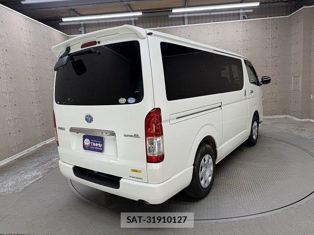 Toyota HIACE VAN 2014-10 8246981-2