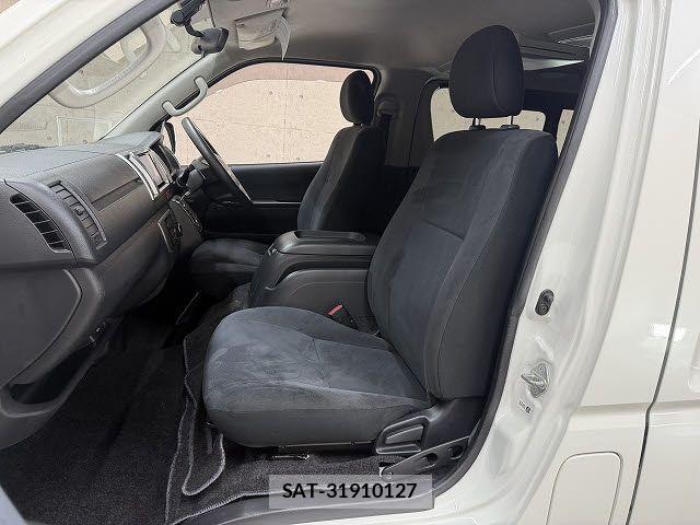 Toyota HIACE VAN 2014-10 8246981-7