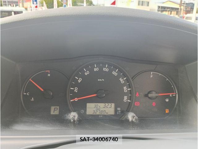 Toyota HIACE VAN 2015-06 8317714-11