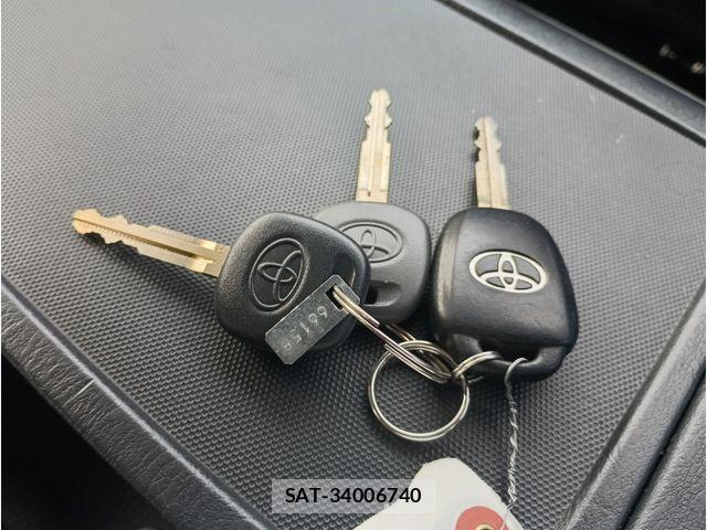 Toyota HIACE VAN 2015-06 8317714-12