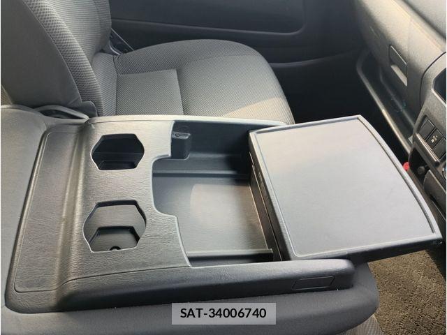 Toyota HIACE VAN 2015-06 8317714-13