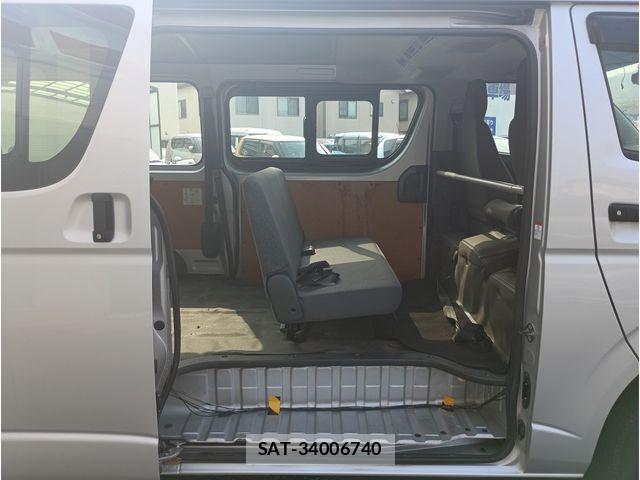 Toyota HIACE VAN 2015-06 8317714-15