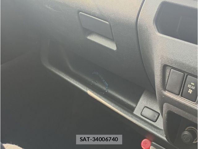Toyota HIACE VAN 2015-06 8317714-8