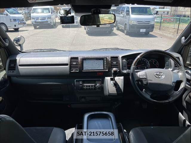 Toyota HIACE VAN 2020-02 8317708-10