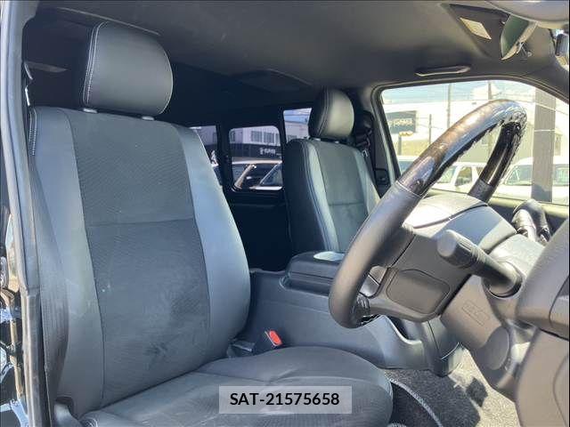 Toyota HIACE VAN 2020-02 8317708-13