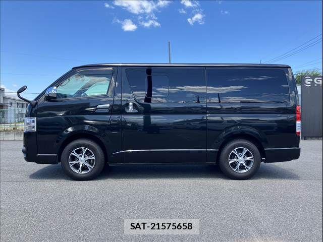 Toyota HIACE VAN 2020-02 8317708-19