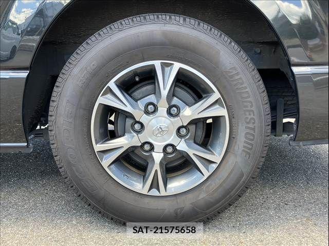 Toyota HIACE VAN 2020-02 8317708-20