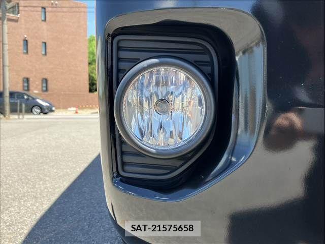 Toyota HIACE VAN 2020-02 8317708-23