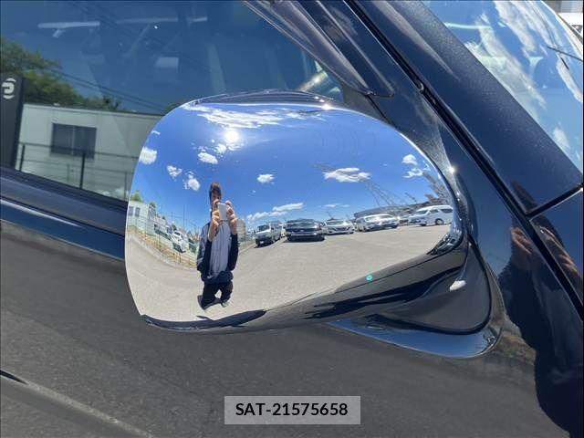 Toyota HIACE VAN 2020-02 8317708-29