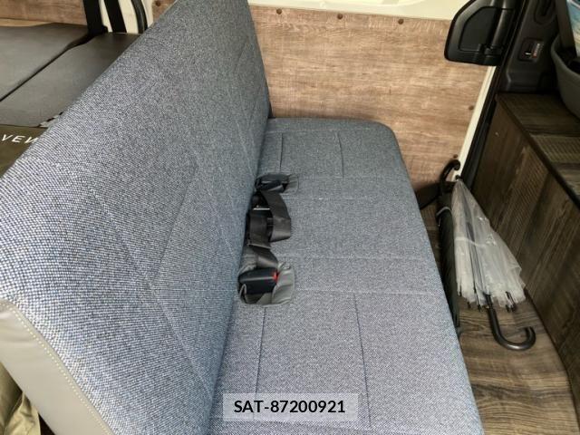 Toyota HIACE VAN 2017-07 8317715-13