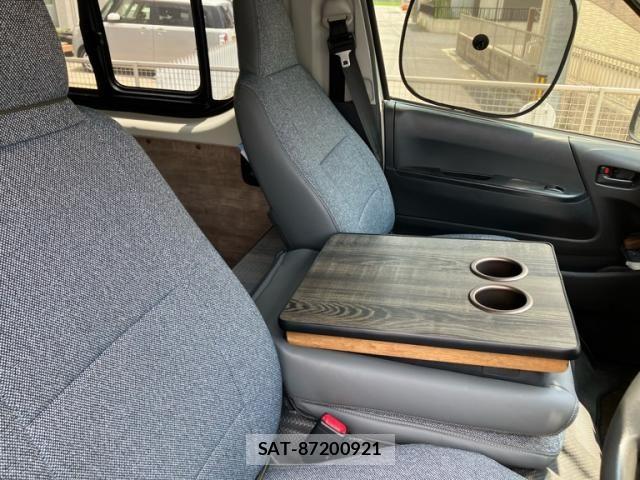 Toyota HIACE VAN 2017-07 8317715-14